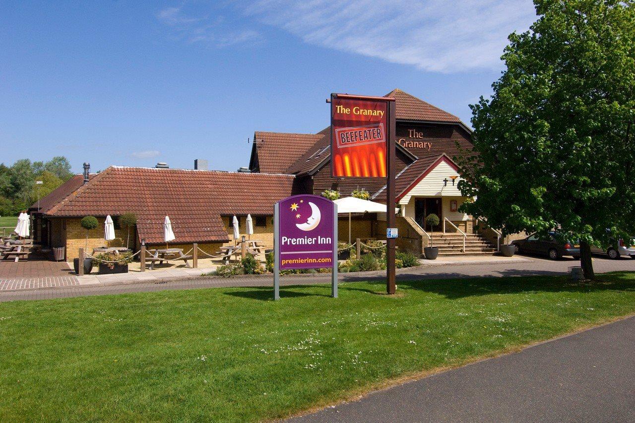 Premier Inn Peterborough - Ferry Meadows Экстерьер фото
